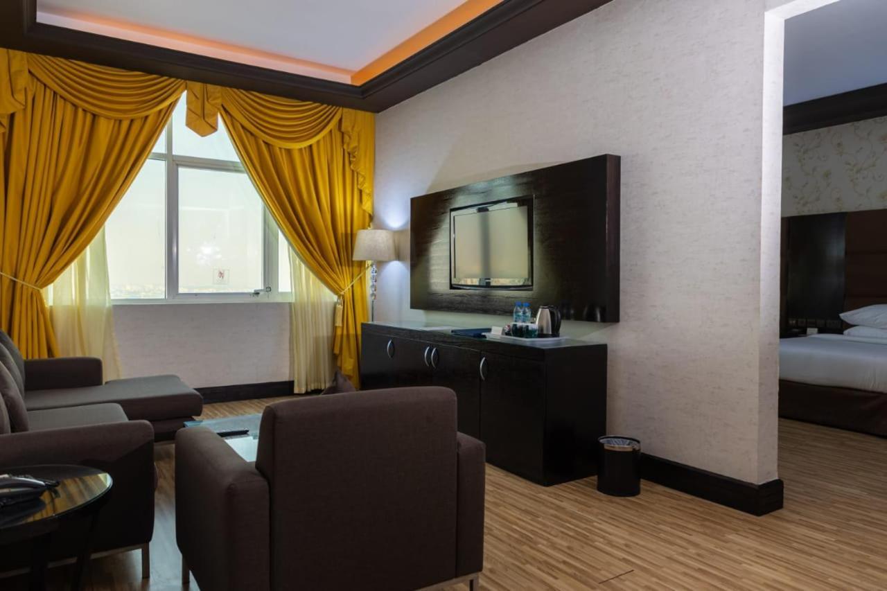 Mangrove Hotel Ras al-Khaimah Bagian luar foto
