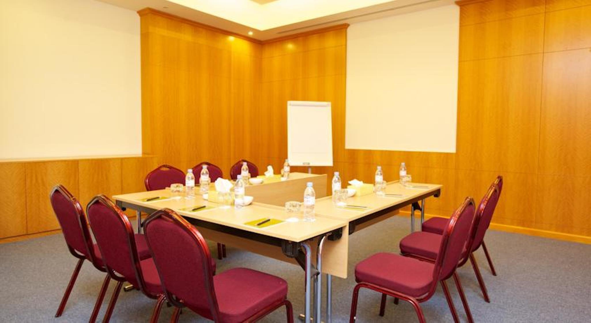 Mangrove Hotel Ras al-Khaimah Bagian luar foto